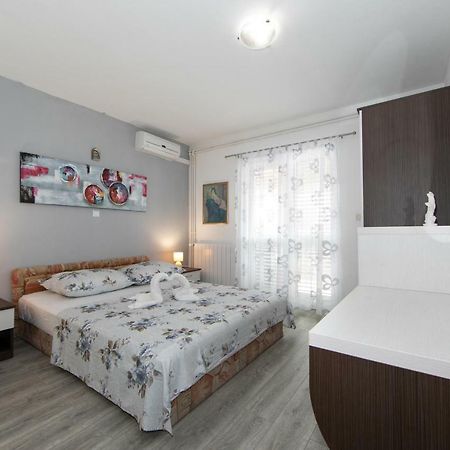 David I Rino Apartman Brela Kültér fotó