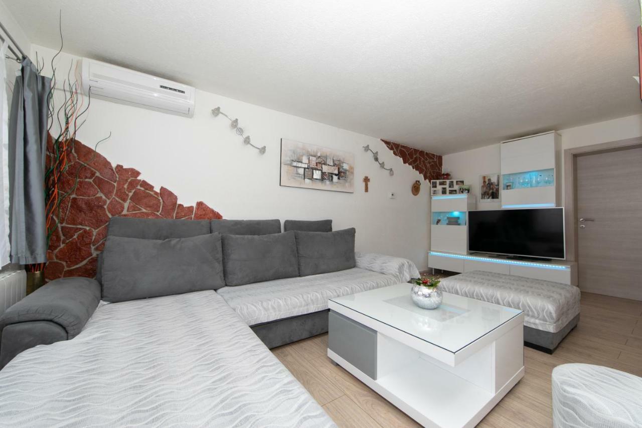 David I Rino Apartman Brela Kültér fotó